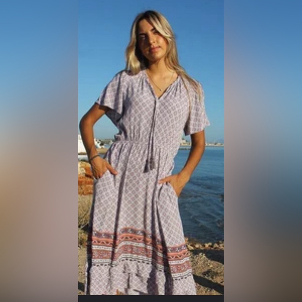 Knox Rose Boho dress Purple and White Floral Print